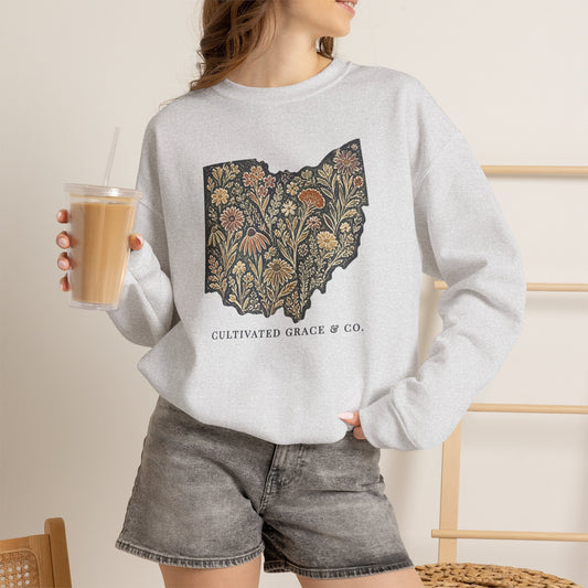 Floral Ohio crewneck in Ash worn with denim shorts
