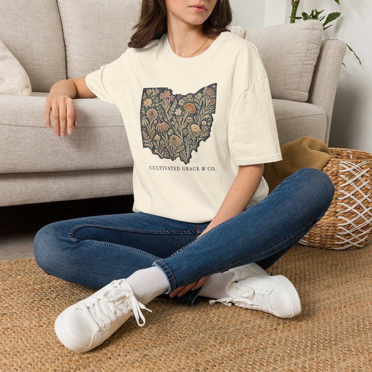 Floral Ohio Softstyle tee in Natural worn with jeans